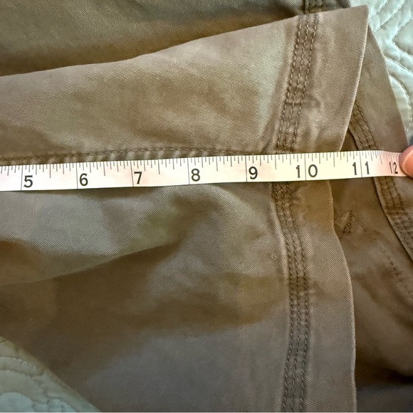 NWT Gap Green Cargo Shorts for Men Size 32 Pockets - Picture 6 of 7